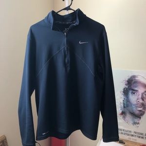Nike Pullover Large Navy